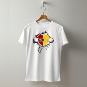 49Ers Michigan Wolverines Heart Logo Sf M T-Shirt