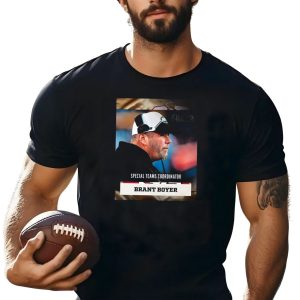 49Ers Special Teams Coordinator Brant Boyer Image With Headset And Cap T-Shirt