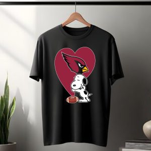 Arizona Cardinals Snoopy Hug Football Heart T-Shirt