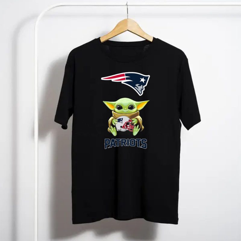 Baby Yoda Holding New England Patriots Helmet T Shirt T Shirt 1