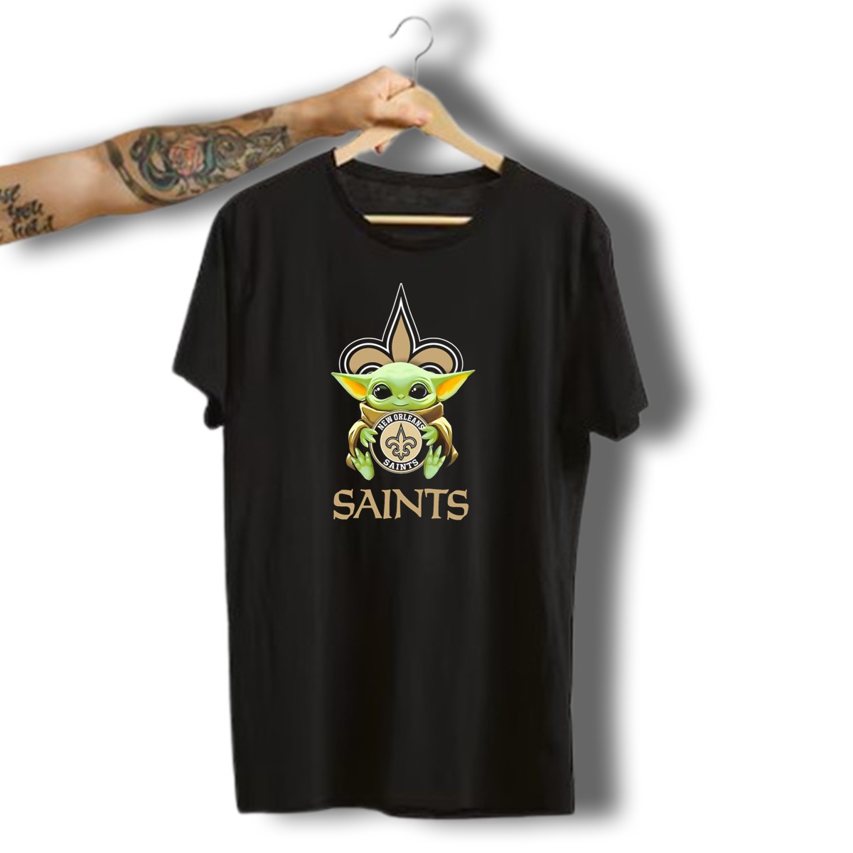 Baby-Yoda-Hug-New-Orleans-Saints-Fleur-De-Lis-Emblem-Saints-T-Shirt-1_t-shirt-3_4