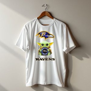 Baltimore Ravens Grogu Hug Football Team Fan T-Shirt