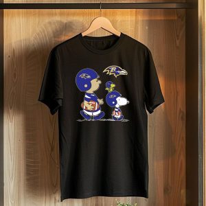 Baltimore Ravens Peanuts Snoopy Woodstock Football Team T-Shirt