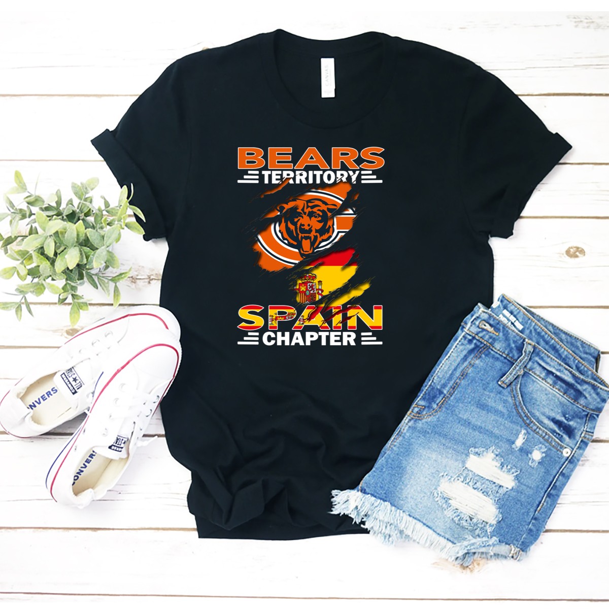 Bears-Territory-Spain-Chapter-Chicago-Bears-Flag-T-Shirt-1_t-shirt-2_3