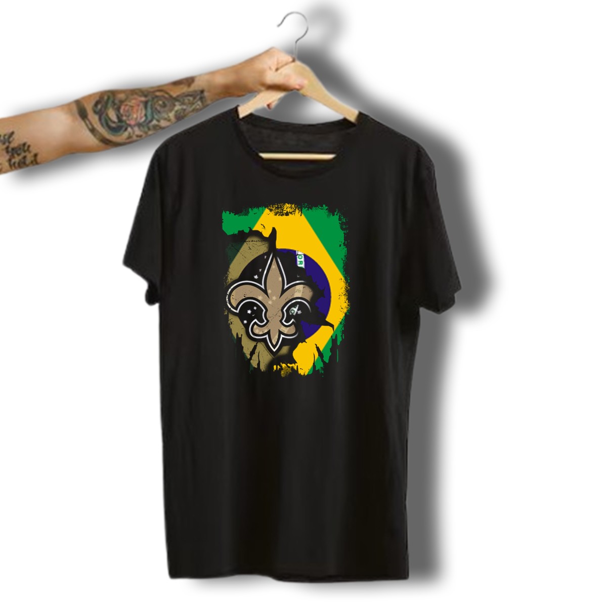 Brazilian-Flag-With-New-Orleans-Saints-Fleur-De-Lis-Emblem-T-Shirt-1_t-shirt-3_4