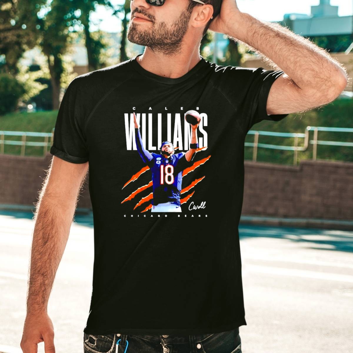 Caleb-Williams-Chicago-Bears-Number-18-Football-Cwell-Signature-T-Shirt-1_t-shirt-4_5