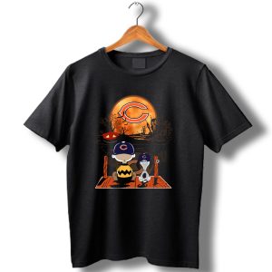 Charlie Brown Snoopy Chicago Bears Halloween Moon Scene T Shirt