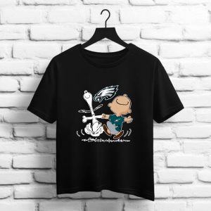 Charlie Brown & Snoopy Philadelphia Eagles shirt