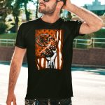 Chicago-Bears-American-Flag-Bear-T-Shirt-1_t-shirt-4_5
