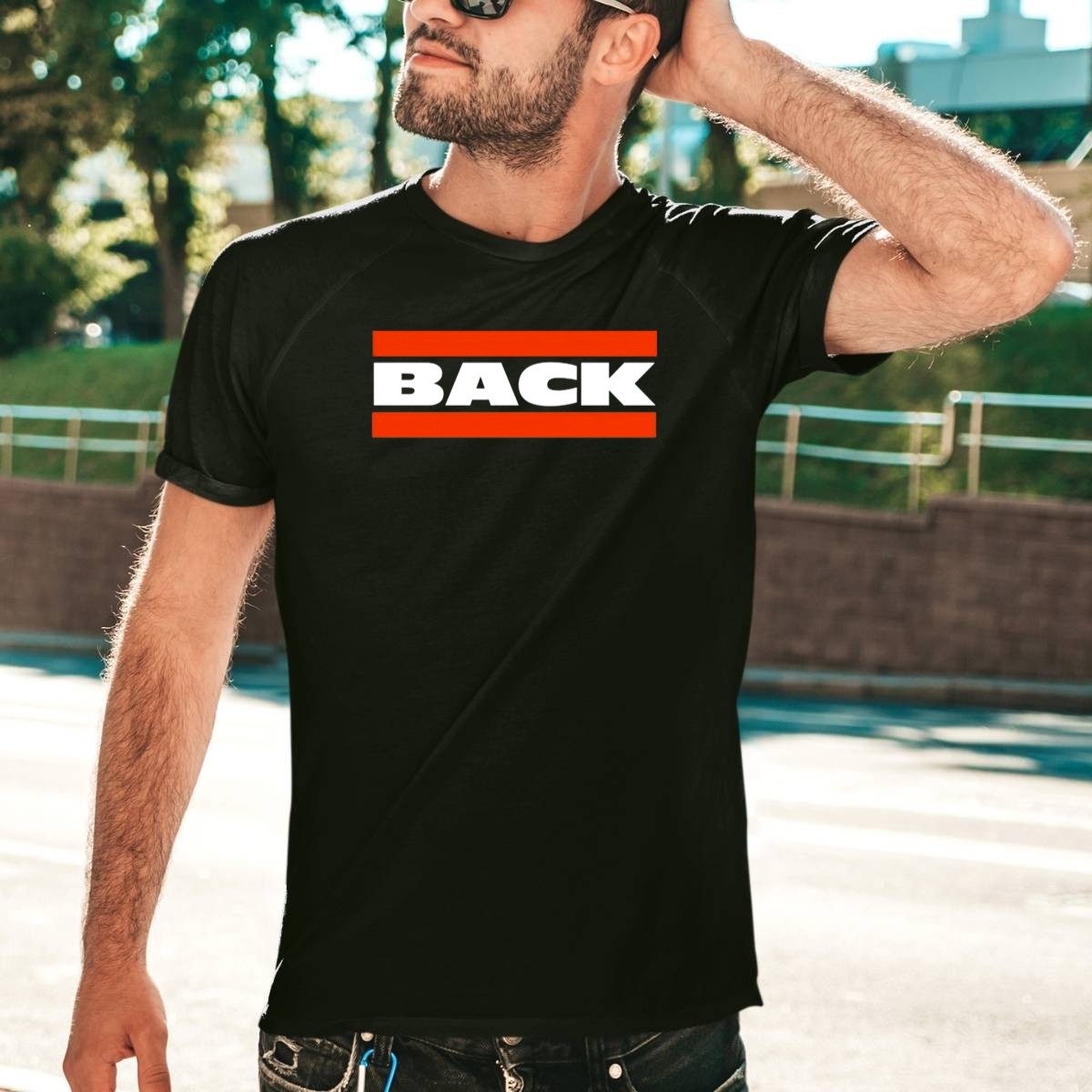 Chicago-Bears-Back-Bold-Text-With-Orange-Stripes-T-Shirt-1_t-shirt-4_5