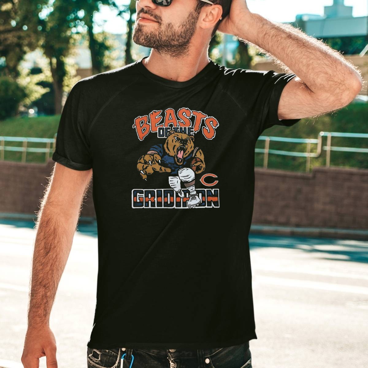 Chicago-Bears-Beasts-Of-The-Gridiron-Vintage-Bear-Mascot-Football-T-Shirt-1_t-shirt-4_5