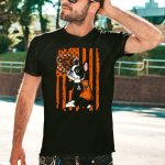 Chicago-Bears-Boston-Terrier-With-I-Love-Mom-Paw-And-Flag-Background-T-Shirt-1_t-shirt-4_5