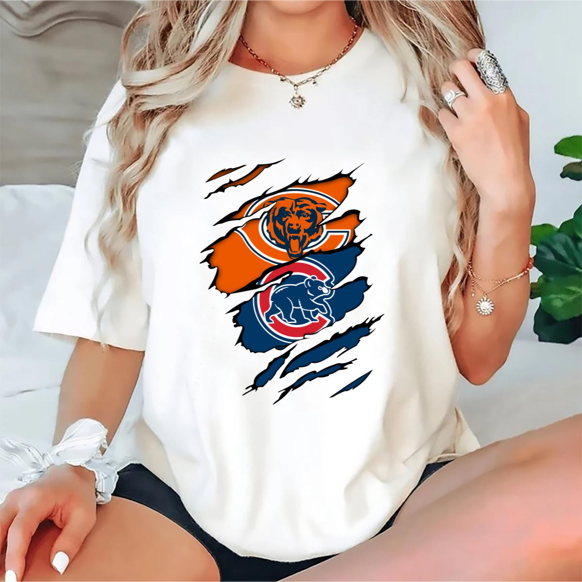 Chicago-Bears-Cubs-Logo-Scratch-T-Shirt-1_t-shirt-1_2