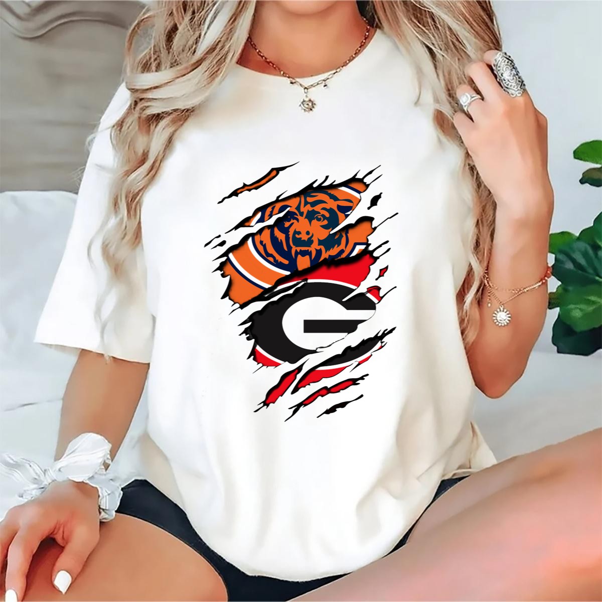 Chicago-Bears-Georgia-Bulldogs-Logo-Mashup-T-Shirt-1_t-shirt-1_2