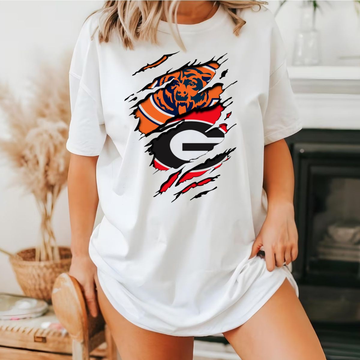 Chicago-Bears-Georgia-Bulldogs-Logo-Mashup-T-Shirt-1_t-shirt-3_4