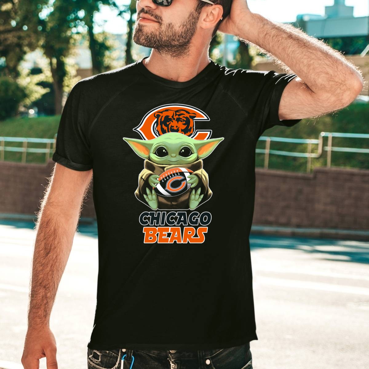Chicago-Bears-Grogu-Football-T-Shirt-1_t-shirt-4_5