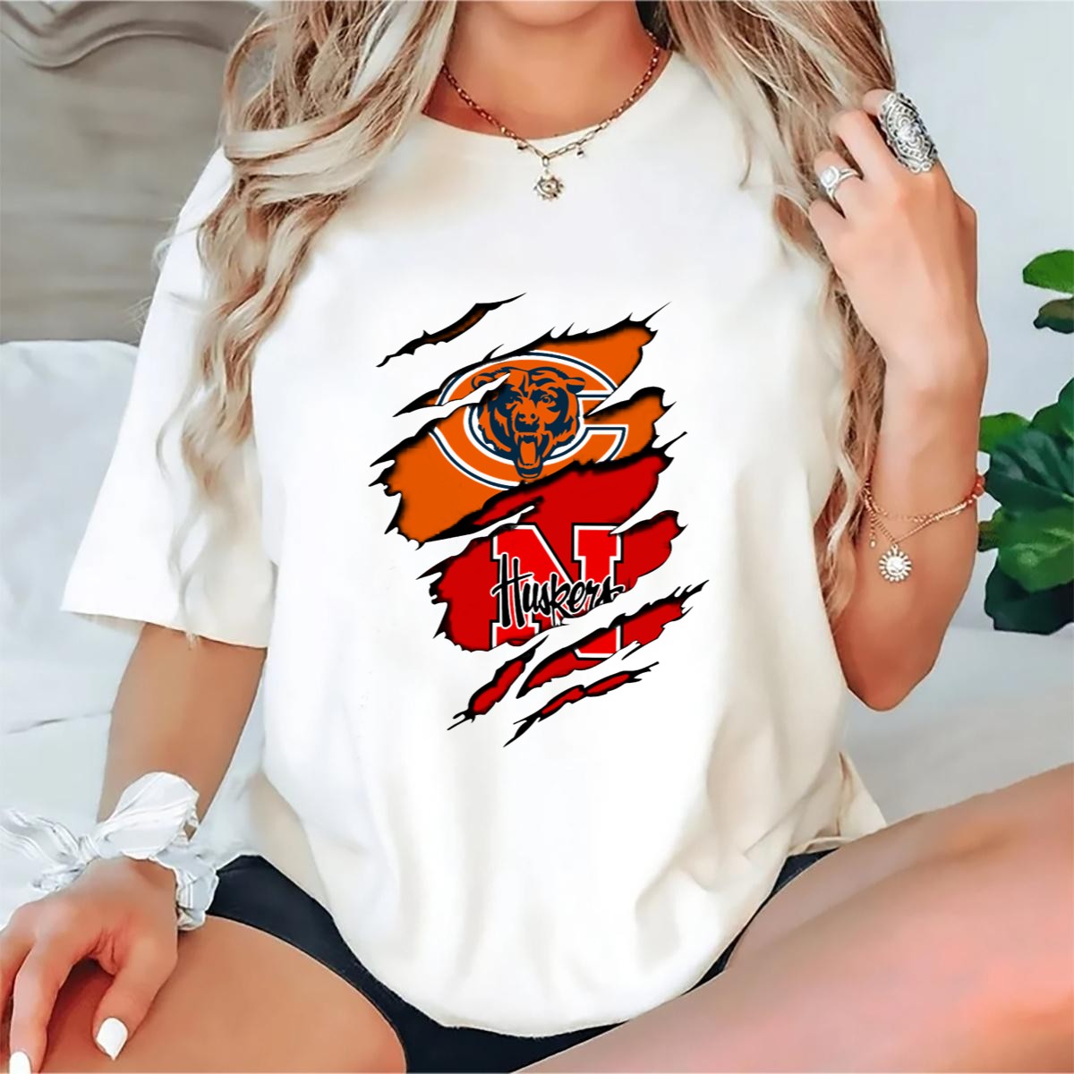 Chicago-Bears-Nebraska-Huskers-Claw-Marks-T-Shirt-1_t-shirt-1_2