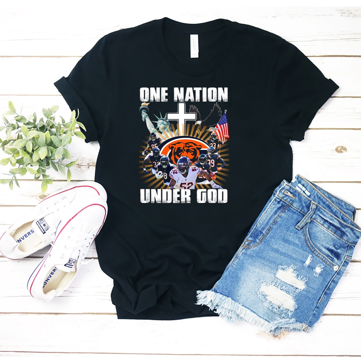 Chicago-Bears-One-Nation-Under-God-Statue-Of-Liberty-American-Flag-Cross-Football-Players-T-Shirt-1_t-shirt-2_3