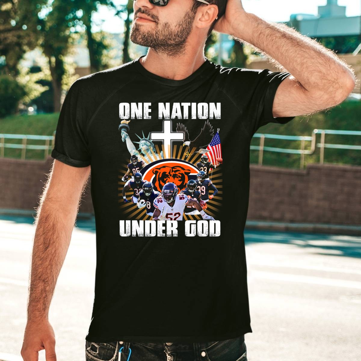 Chicago-Bears-One-Nation-Under-God-Statue-Of-Liberty-American-Flag-Cross-Football-Players-T-Shirt-1_t-shirt-4_5