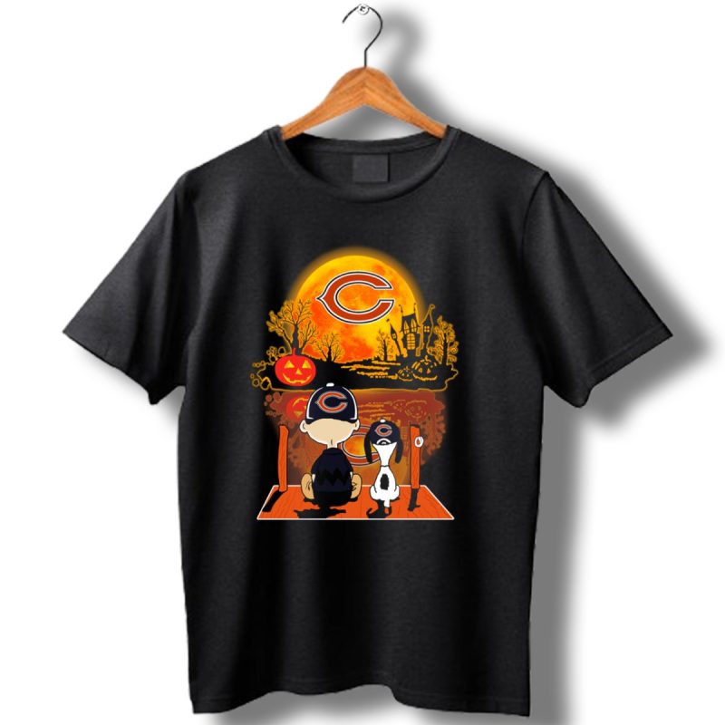 Chicago-Bears-Snoopy-Charlie-Brown-Halloween-Pumpkin-Moon-Scene-T-Shirt-1_T-Shirt-1 Chicago Bears Snoopy Charlie Brown Halloween Pumpkin Moon Scene T Shirt 1 T Shirt 1