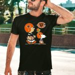 Chicago-Bears-Snoopy-Football-Peanuts-Characters-T-Shirt-1_t-shirt-4_5