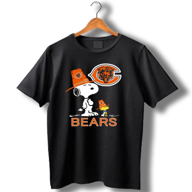 Chicago-Bears-Snoopy-Thanksgiving-Football-T-Shirt-1_T-Shirt-1 Chicago Bears Snoopy Thanksgiving Football T Shirt 1 T Shirt 1