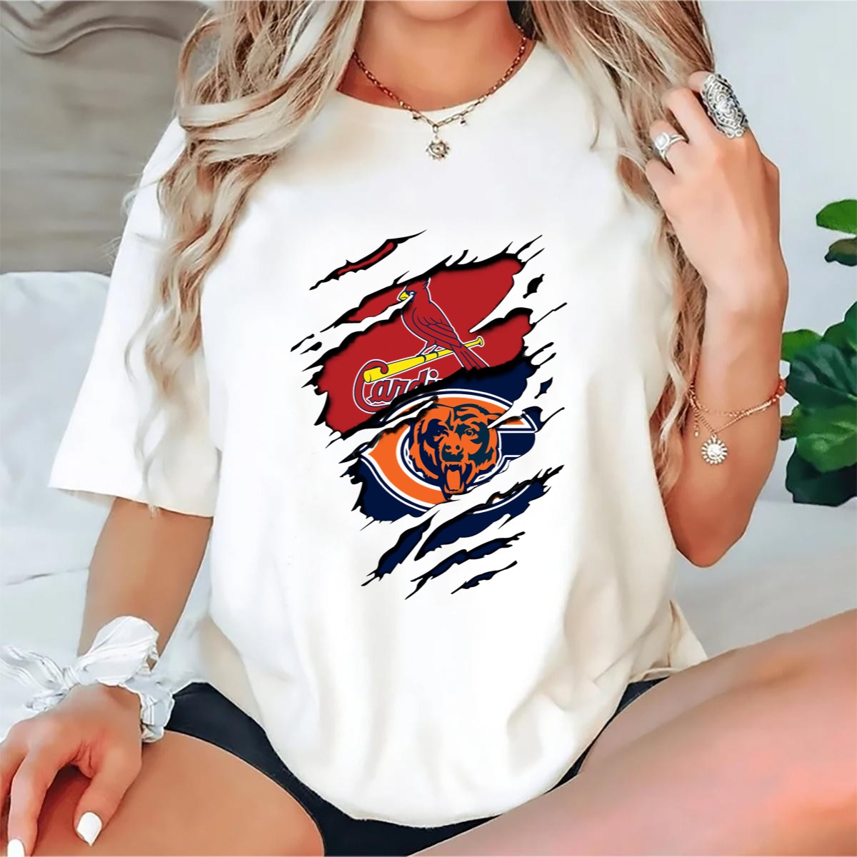 Chicago-Bears-Stkids-t-shirt-fLouis-Cardinals-Logo-Mashup-T-Shirt-1_t-shirt-1_2