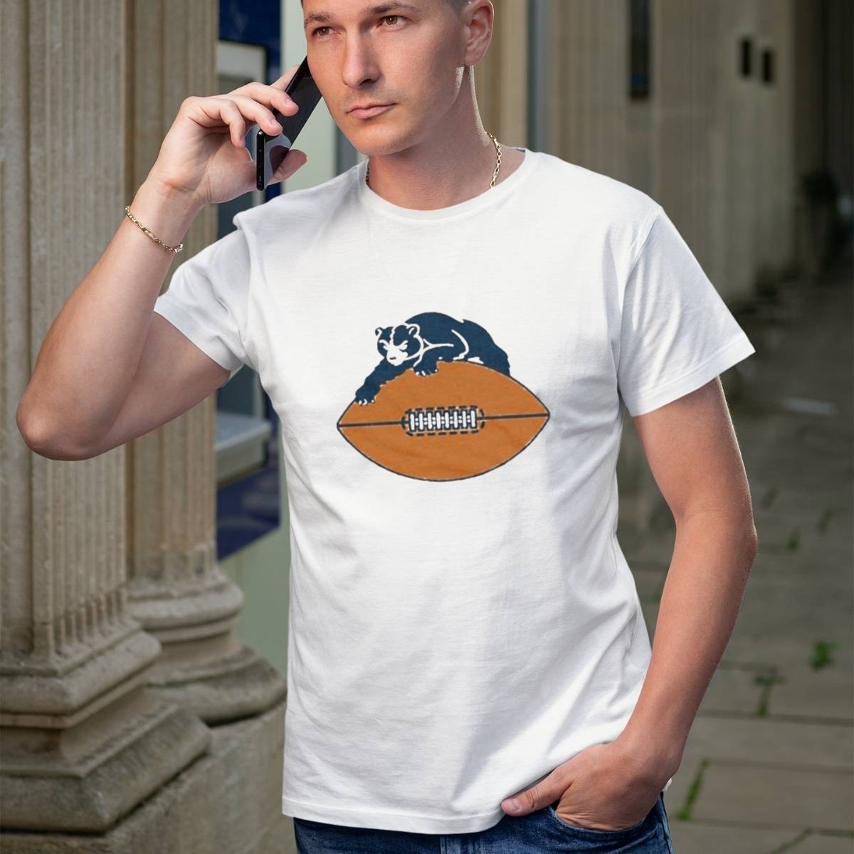 Chicago-Bears-Vintage-Bear-And-Football-Logo-1946-T-Shirt-1_t-shirt-2_3
