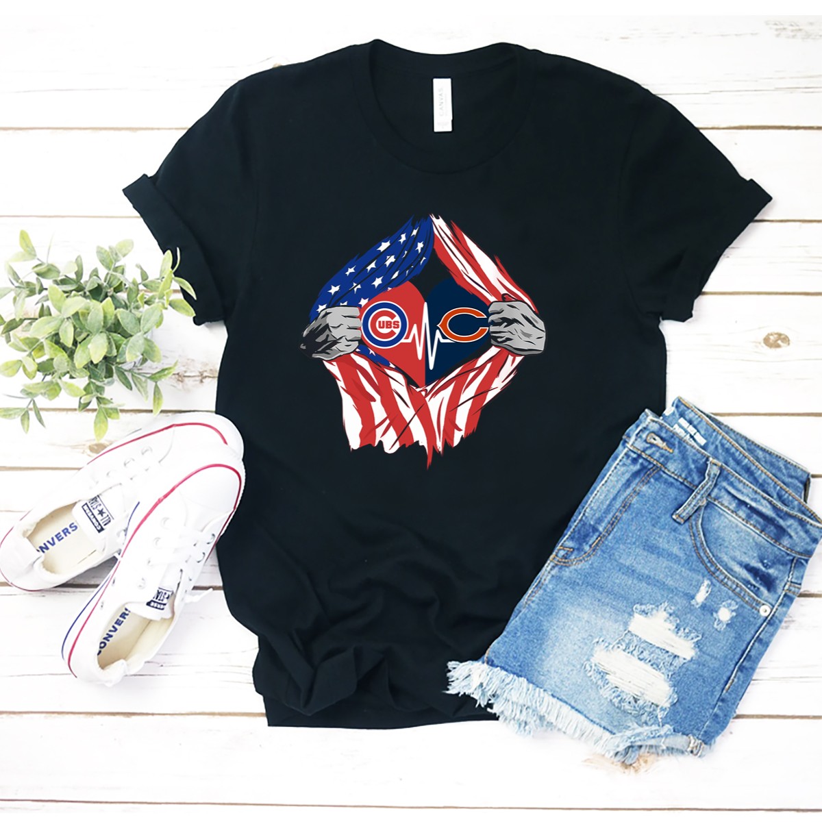 Chicago-Cubs-and-Chicago-Bears-inside-me-shirt_t-shirt-2_3