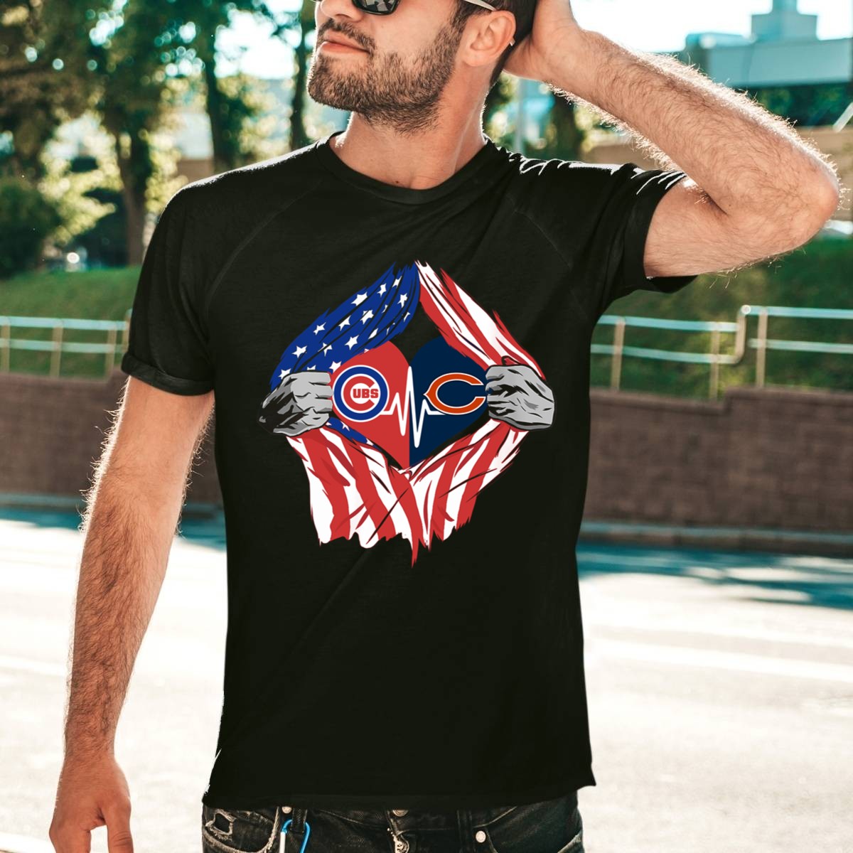 Chicago-Cubs-and-Chicago-Bears-inside-me-shirt_t-shirt-4_5