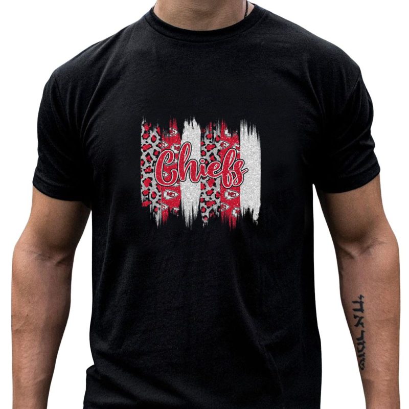 Chiefs Brushstroke Leopard Glitter T Shirt T Shirt 1 1