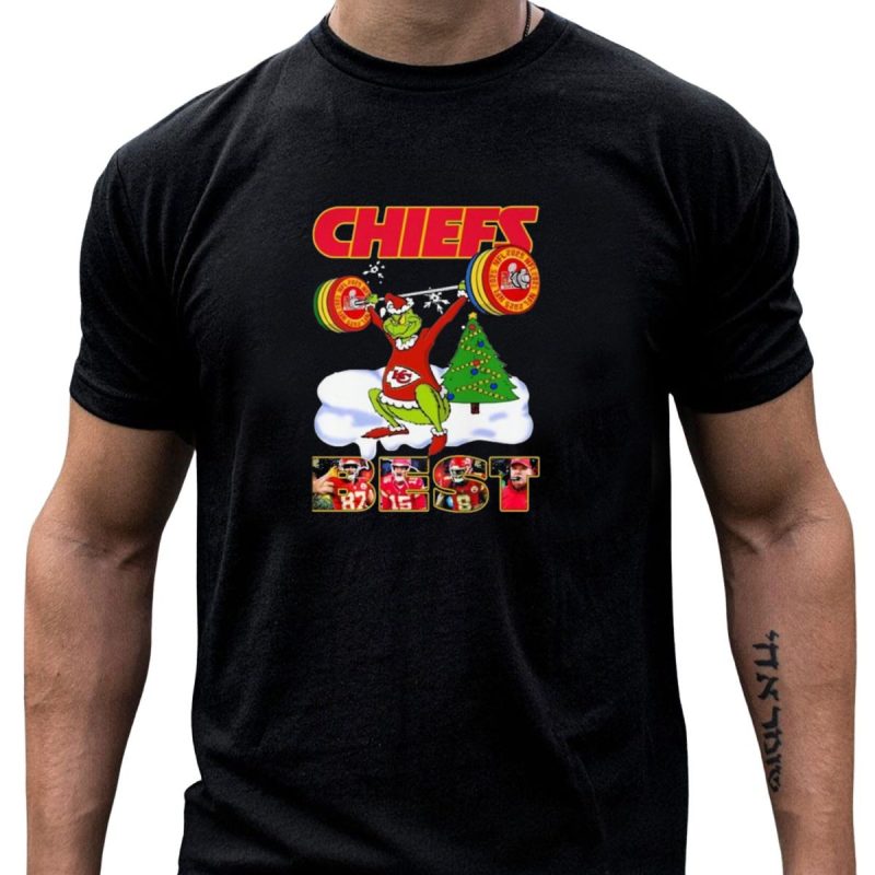 Chiefs Grinch Lifting Weights Christmas Tree 2025 Best T Shirt T Shirt 1 1