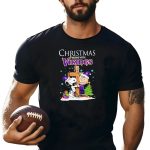 Christmas-Begins-With-Minnesota-Vikings-Charlie-Brown-Snoopy-Hug-Cross-T-Shirt-1_t-shirt-4_5