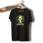 Christmas-Grinch-I-Hate-People-But-I-Love-My-New-Orleans-Saints-T-Shirt-1_t-shirt-3_4
