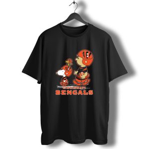 Cincinnati Bengals Snpfootball Charlie Brown Snoopy Woodstock Football Helmet T-Shirt