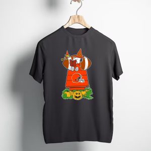 Cleveland Browns Halloween Snoopy Pumpkin Football Scene T-Shirt