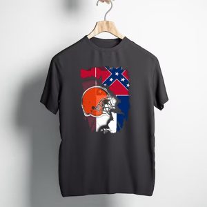 Cleveland Browns Helmet with Mississippi Flag Background T-Shirt