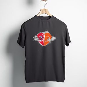 Cleveland Browns Indians Heart Vintage Logos Torn Skin T-Shirt