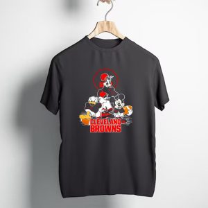Cleveland Browns NFL Mickey Mouse Donald Duck Goofy Football Team T-Shirt