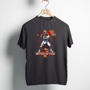 Cleveland Browns Quarterback Football Player With Helmets And Action Poses T-Shirt