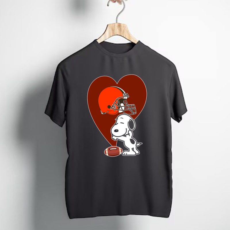 Cleveland Browns Snoopy Heart Football Helmet Hug T Shirt 1 T Shirt 1