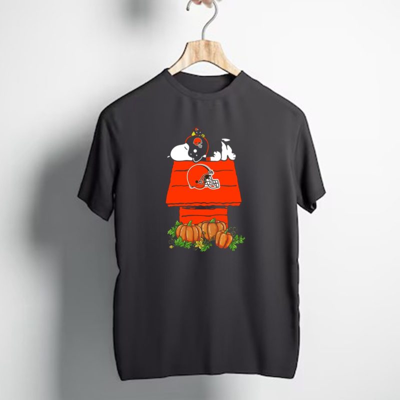 Cleveland Browns Snoopy Pumpkin Halloween Football Doghouse T Shirt 1 T Shirt 1