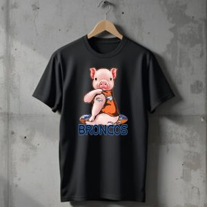 DENVER BRONCOS Pig Football T-Shirt