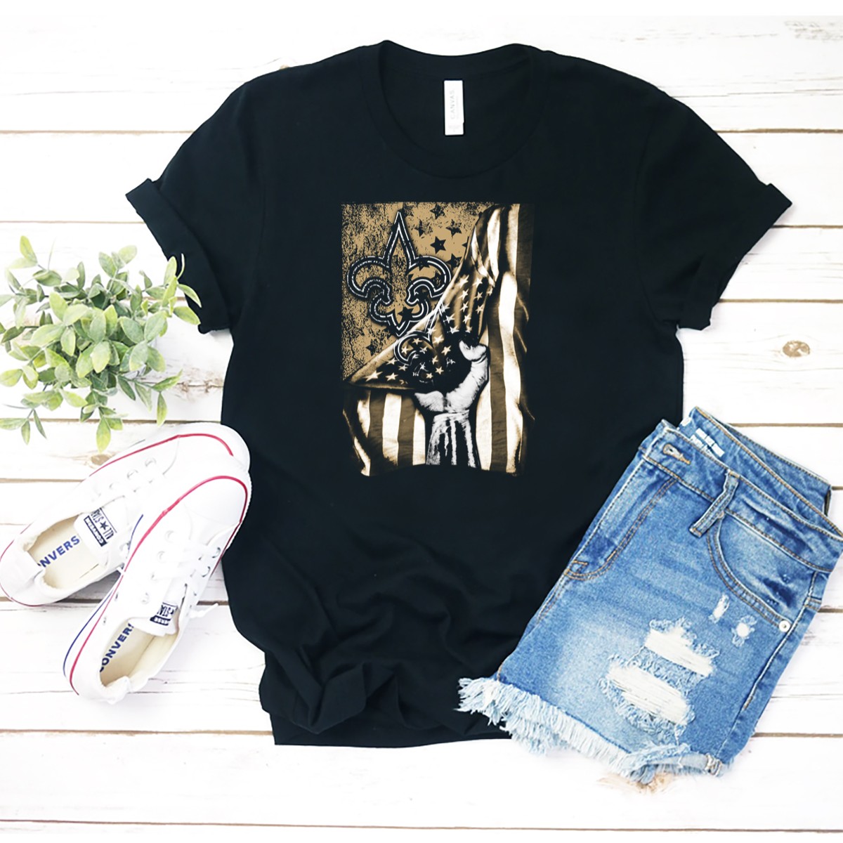 Flag-New-Orleans-Saints-Fleur-De-Lis-Stars-And-Stripes-Hand-Pulling-Black-And-Gold-T-Shirt-1_t-shirt-2_3