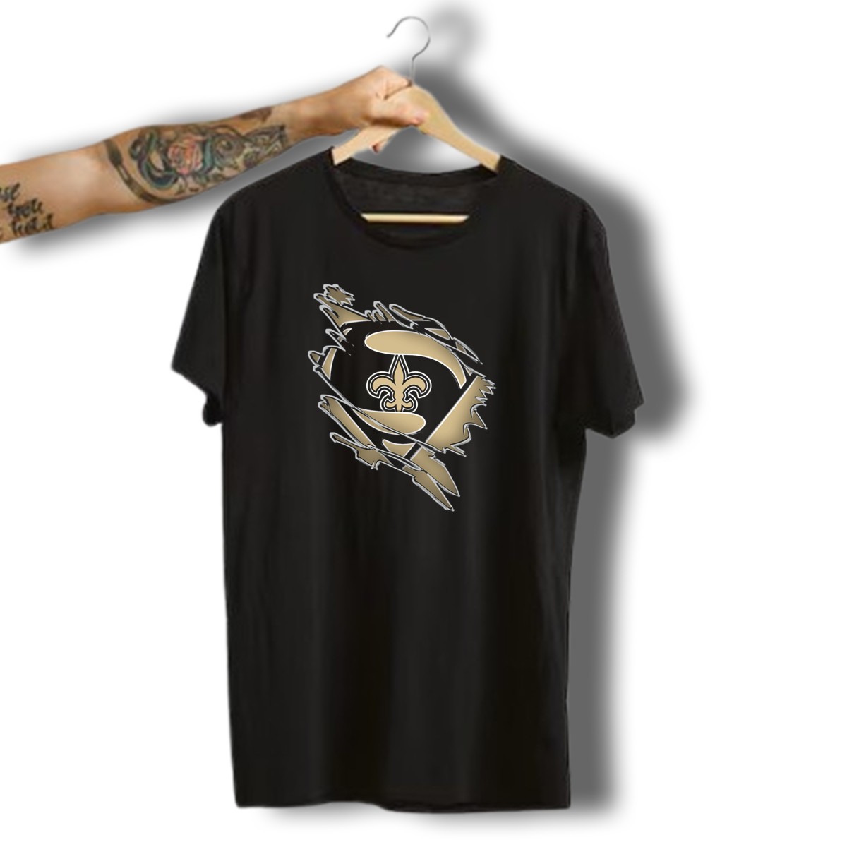 Fleur-De-Lis-Superhero-Emblem-Saints-T-Shirt-1_t-shirt-3_4