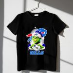 Grinch-Love-Buffalo-Bills-Christmas-Santa-Hat-Snowflakes-T-Shirt-1_t-shirt-3_4