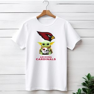 Grogu Holding Arizona Cardinals Helmet with Team Logo and Name T-Shirt