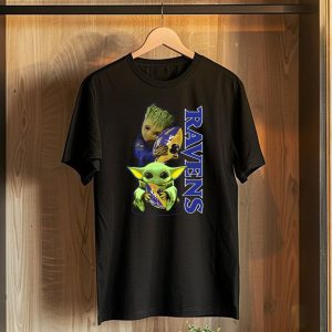 Grzd Baltimore Ravens Baby Yoda and Groot Ravens Football T-Shirt
