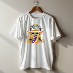 Halloween Pumpkin Baby Yoda Minnesota Vikings Hug T Shirt