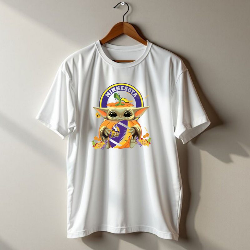 Halloween Pumpkin Baby Yoda Minnesota Vikings Hug T Shirt 1 T Shirt 1
